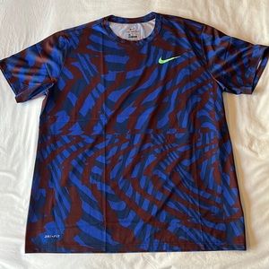 Wow! Nike DriFit Tee is the most COOL Pattern!!